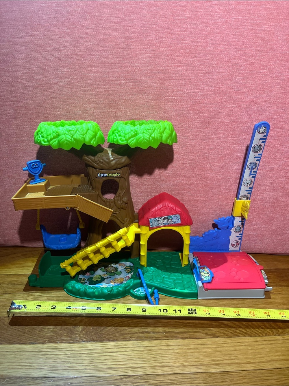 Fisher-Price Little People Big Animal Friends Treehouse Playset